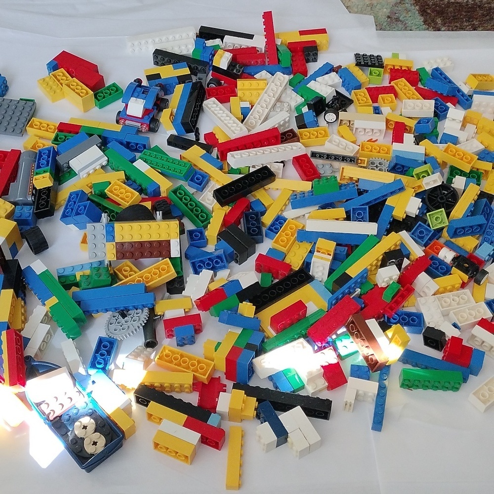 Lego building bricks parts 4 pounds random Set #1